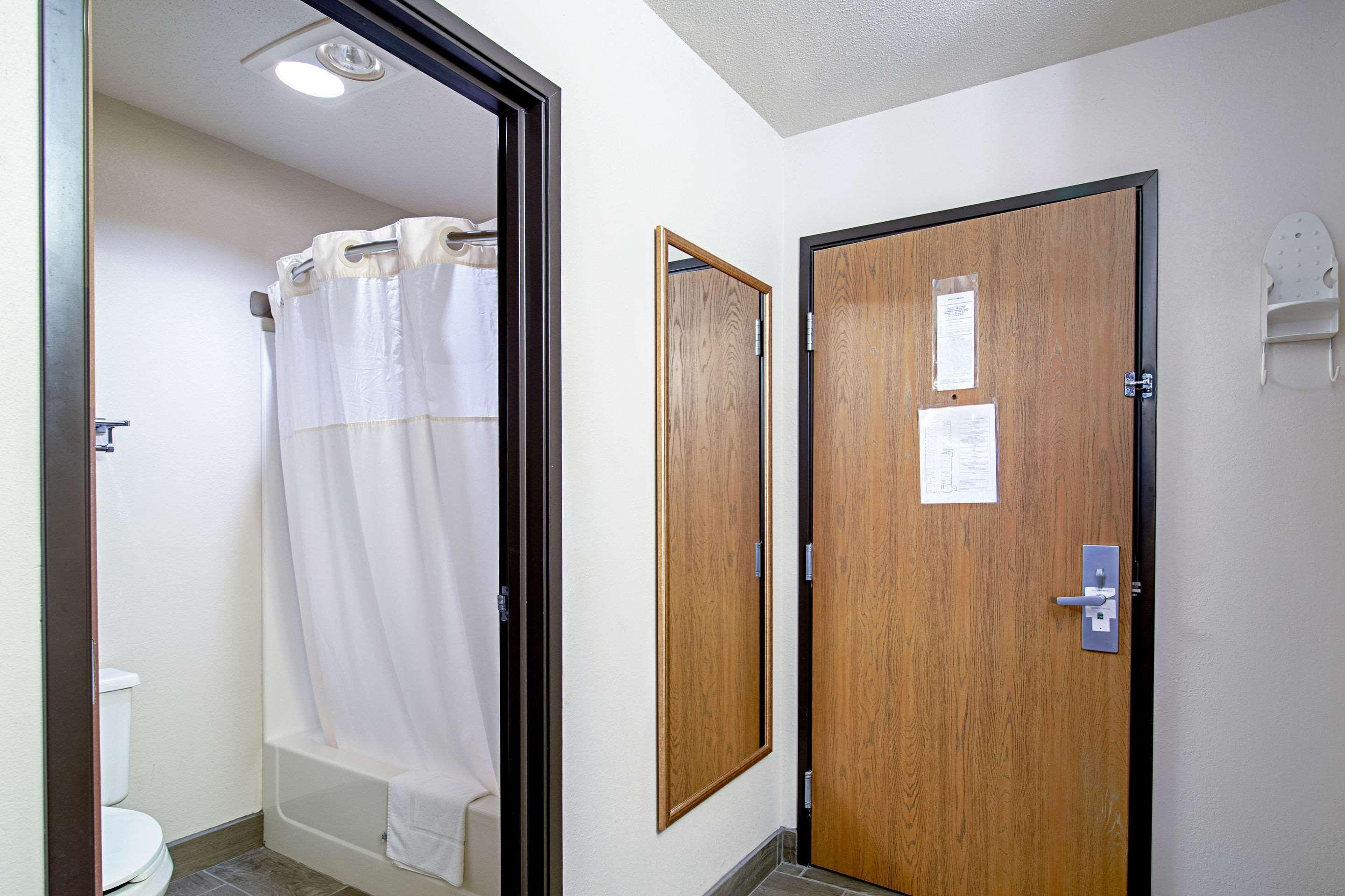 Quality Inn Huron Eksteriør bilde