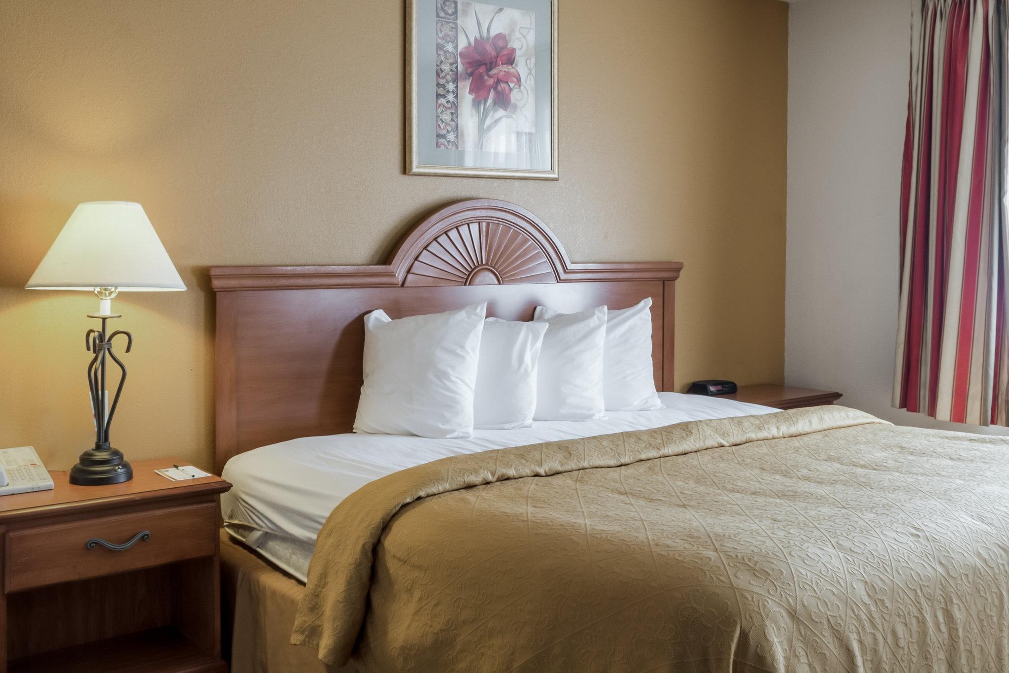 Quality Inn Huron Eksteriør bilde
