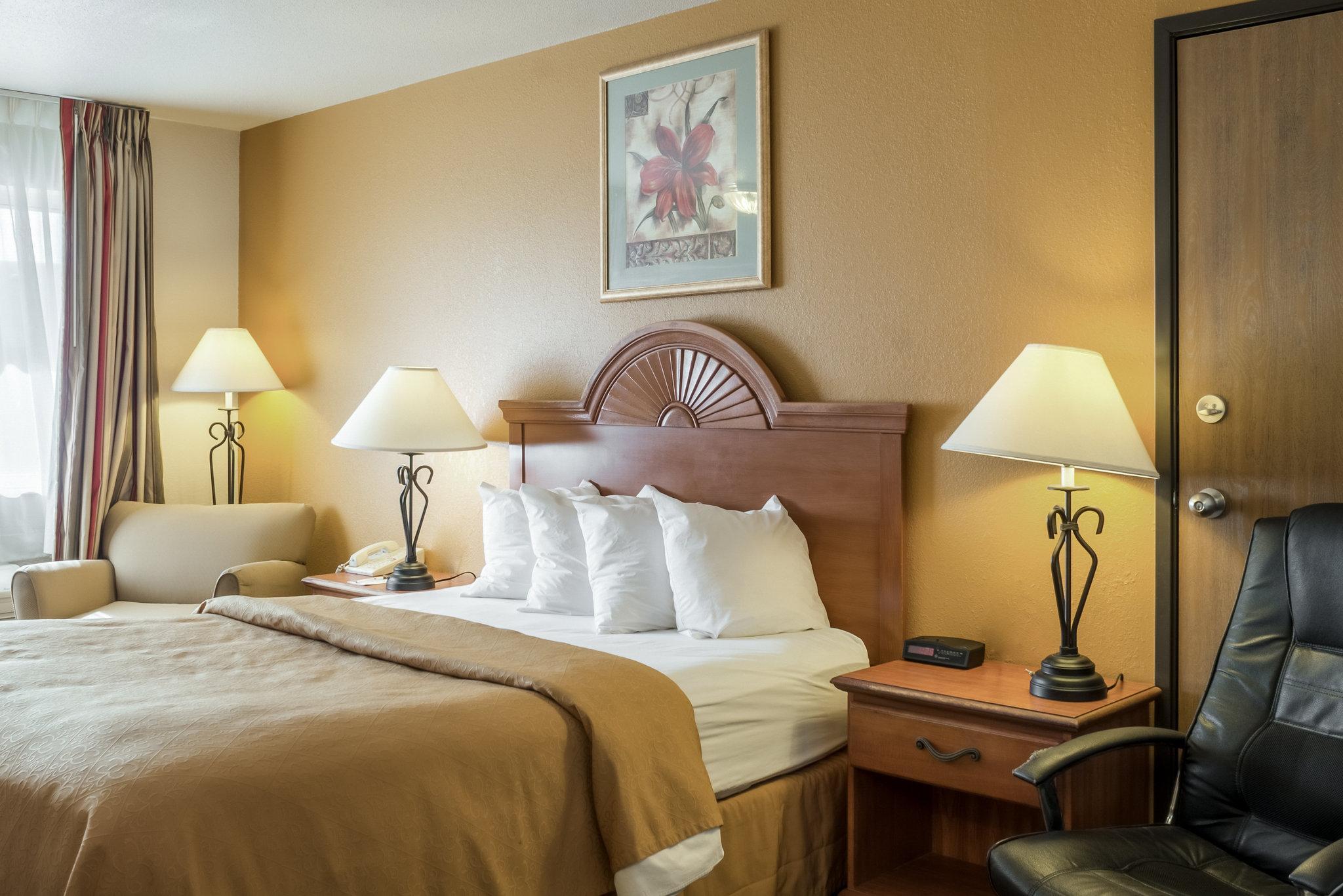 Quality Inn Huron Eksteriør bilde