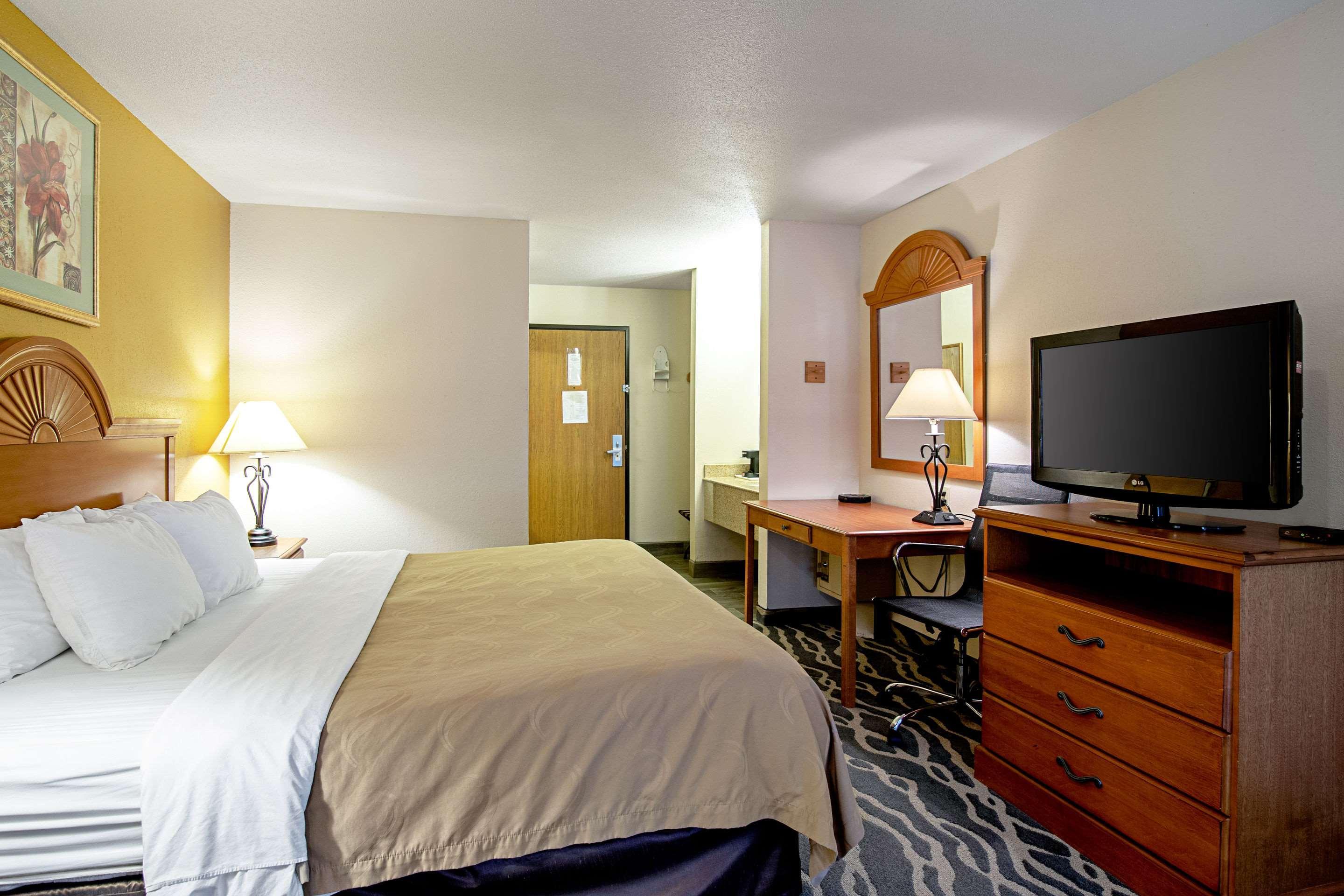 Quality Inn Huron Eksteriør bilde